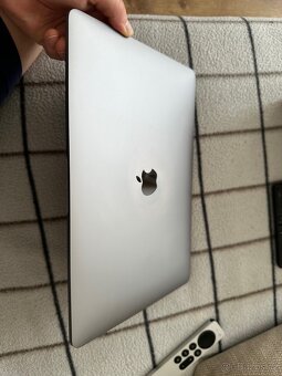 MacBook Air M1 8GB RAM 256SSD. - 5