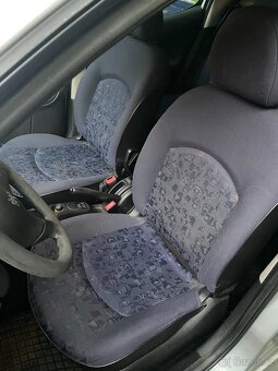 Peugeot 206 1,1 - 5
