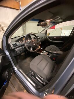Mercedes -Benz B180D , AUTOMAT - 5
