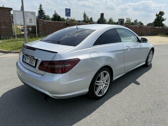 Mercedes-Benz E kupé +Najeto 285TKM+rv.2010 - 5