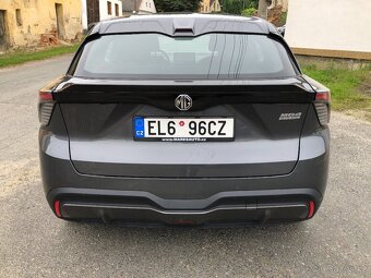 Prodám MG4 Electric r.v 12/2022 125 KW baterie 54 KWh DPH - 5