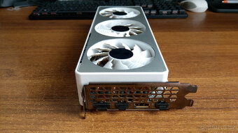 Gigabyte GeForce RTX 3070 Vision OC - 5