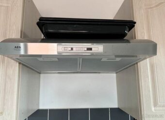 Venkovská kuchyňská linka s vestavěnými spotřebiči,5627 - 5