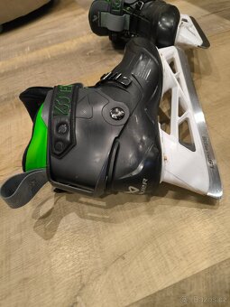 Gólmanské brusle Bauer Konekt (přeskáče) vel.7 - 5