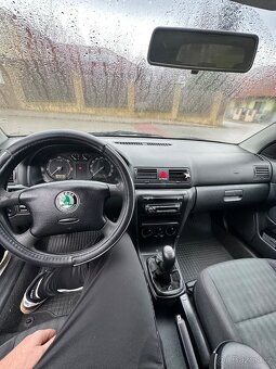 Octavia 1 1.9tdi 66kw 2004 - 5