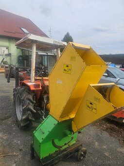 Štepkovač větví za malotraktor - 5