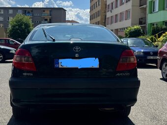 Toyota avensis t22 2.0 110kw - 5