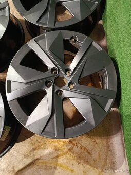 Original 18" VW alu disky 7J et45 - 5