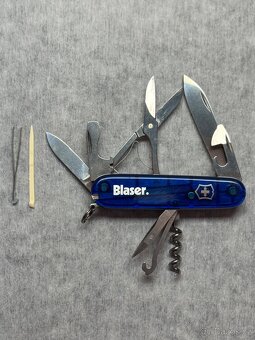 Kapesní nůž VICTORINUX BLASER, modré barvy - 5
