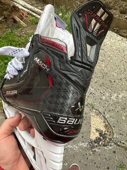 Bauer Supreme Mach - 5