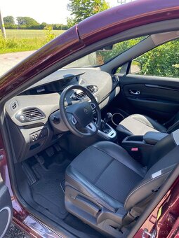 Renault Megane Scenic - 5