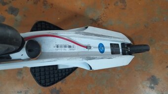 Koloběžka Decathlon Oxelo Town 9 + stupatko - 5