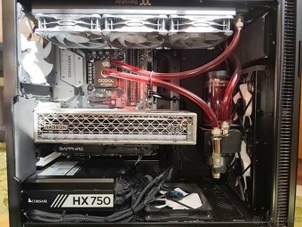 Corsair HX750 - 80 Plus Platinum - modular - 5