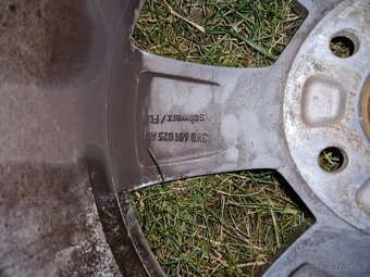 Komplet letní Alu kola R17 Škoda Superb III, 5x112 mm - 5