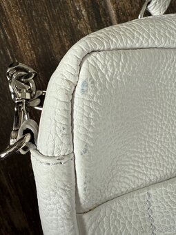 Kožená bílá kabelka Facebag - 5