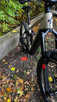 Cube stereo hybrid 160 - 5