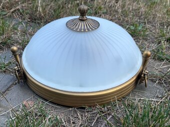 Krásně zdobený lustr a stropnice - 5