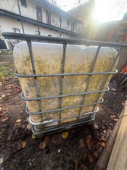 Nádrž na vodu 1000L - 5