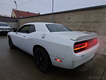 Dodge Challenger - 5