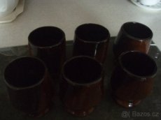 sada 6 hnědých keramických pohárků (retro) - 5