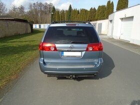 Toyota Sienna   LIMITED   AWD   3.5 V6 - 5