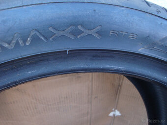 Letní pneu 245/40/19 DUNLOP SPORT MAXX RT2 6,5mm - 5