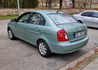 Huyndai Accent 1.4 i 16V - 5