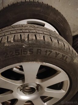 4ks alu disky orig. Mercedes 5x112 R17 pneu 225/55 R17 5mm - 5