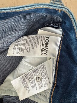Dámské džínové kraťasy Tommy Jeans - 5