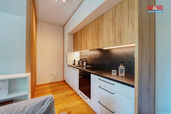Prodej bytu 1+kk, 39 m², Praha, ul. Mošnova + park. stání - 5
