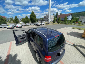 Volkswagen Touran 1T 2.0 TDI 103kW automat, platná TK - 5