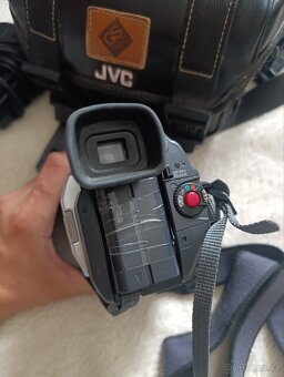 Videokamera JVC GR-DVL108 - 5