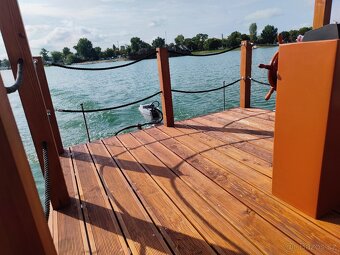 Katamaran drevená paluba 5,1 x 2,5m s hliníkovým pontónom - 5