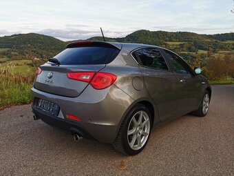 ALFA ROMEO GIULIETTA 2.0JTDM - 5
