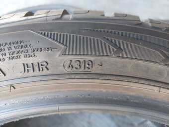 Good Year 235/45 R20 Zimní - 5