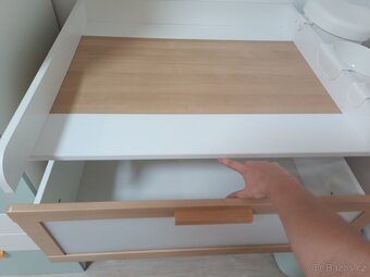 Přebalovací pult s komodou - 5