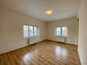 Pronájem hezkého bytu 2+kk, 54 m2, po rekonstrukci, Řevnice - 5