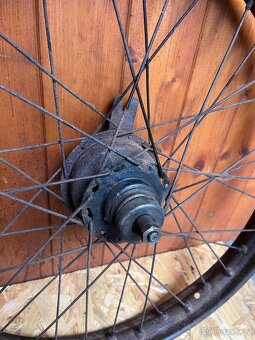 Předválečné německé přední kolo - 5