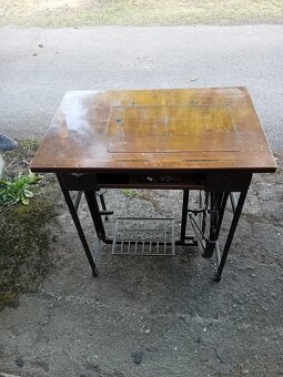 Toaletní stolek - 5