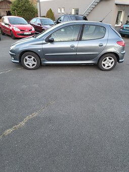 Peugeot 206 1.4 benzín 55kW - 5