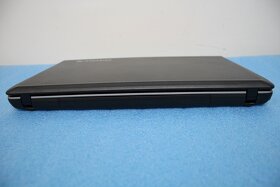 Lenovo IdeaPad Z565 Quad 2GHz 15.6" LCD 1366x768 Díly - 5