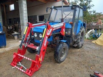 MONTUJEME ČELNÍ NAKLADAČE INTER-TECH U VÁS. - 5