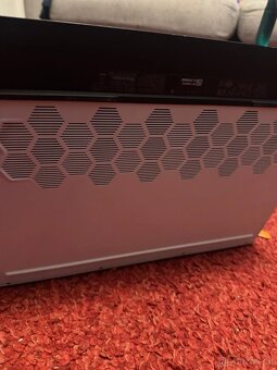 Prodám Dell Alienware m15 R2 - 5