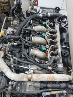 PEUGEOT 4007, CITROEN C-CROSSER MOTOR 2,2HDI 115KW 4HN - 5