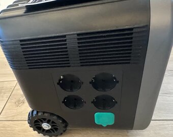 Prodám Zendure SuperBase Pro 2000 – výkonnou přenosnou power - 5