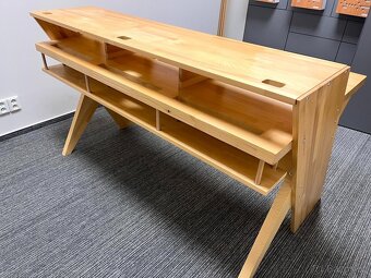 Pracovní audio stůl/workstation Platform - 5