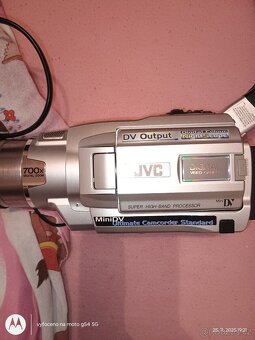 Videokamera JVC mini DV - 5