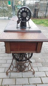 šicí stroj SINGER zaklápěcí do stolu, r.v. 1909 - 5