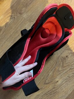 CCM jetspeed ft350 holeně - 5