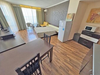 Bulharsko: Elegantní a plně vybavený apartmán jen pár kroků - 5